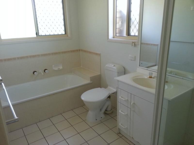 14 Johnathon Close, Jacobs Well QLD 4208