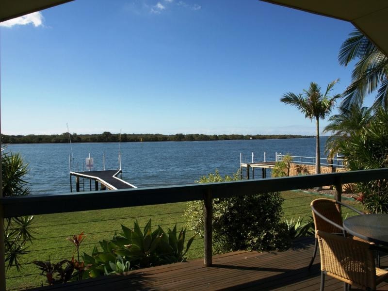 14 ESPLANADE, Jacobs Well QLD 4208