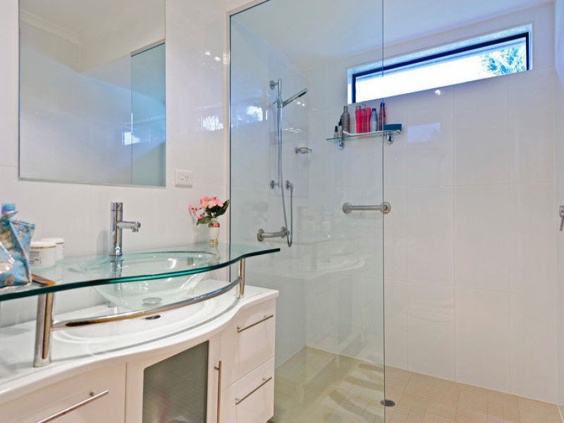 7 Adrian Court, Jacobs Well QLD 4208
