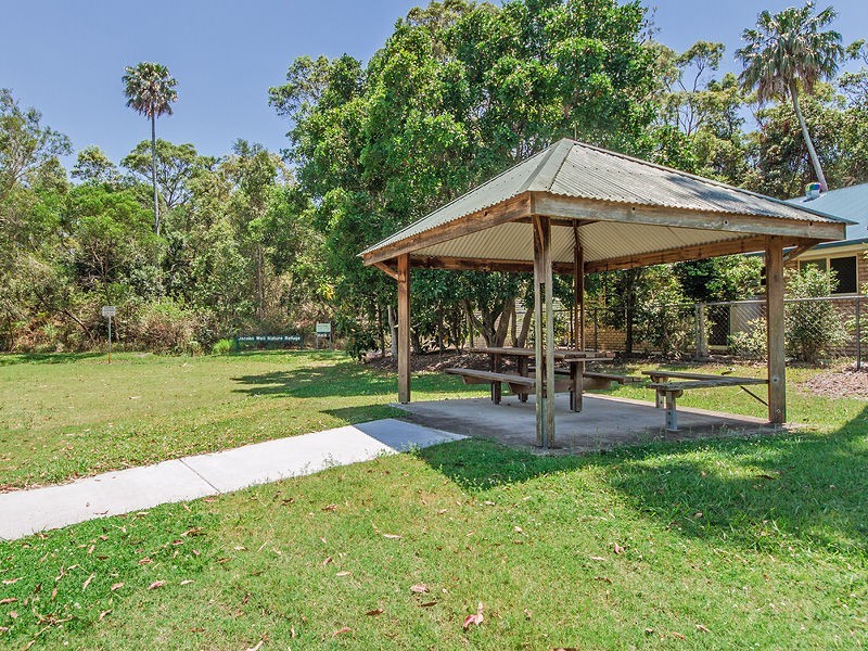 8 Greenfinch Court, Jacobs Well QLD 4208