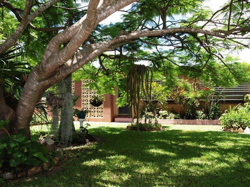 16-18 Seabrae Street, Steiglitz QLD 4207