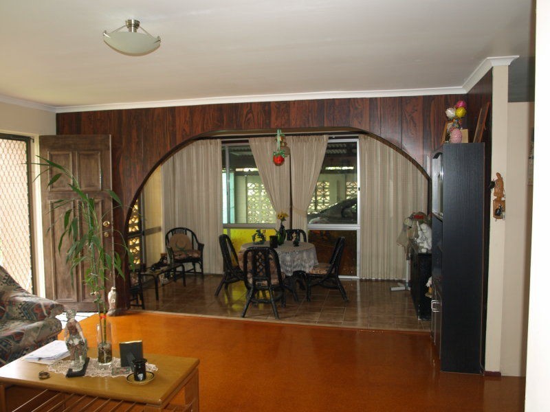 16-18 Seabrae Street, Steiglitz QLD 4207