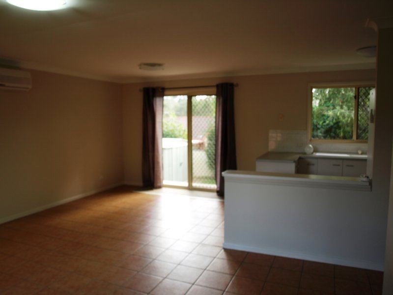 12 Billabong Court, Regents Park QLD 4118