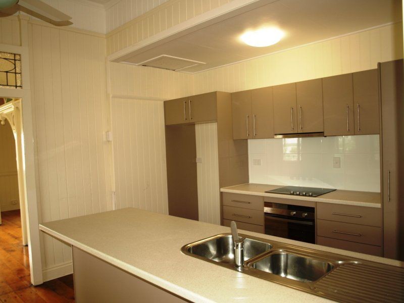 36 Bay Drive, Jacobs Well QLD 4208