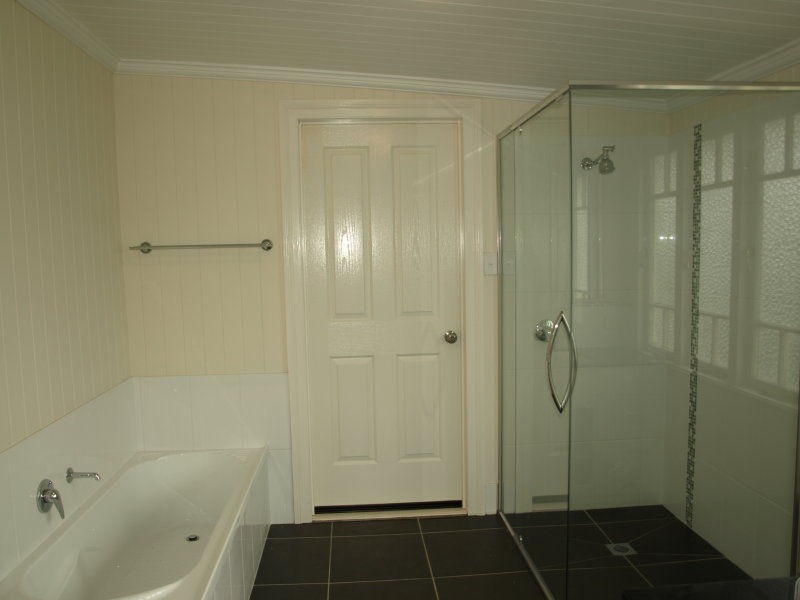 36 Bay Drive, Jacobs Well QLD 4208