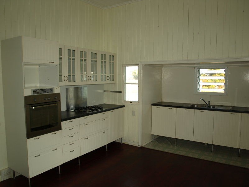 300 Cabbage Tree Point Road, Steiglitz QLD 4207