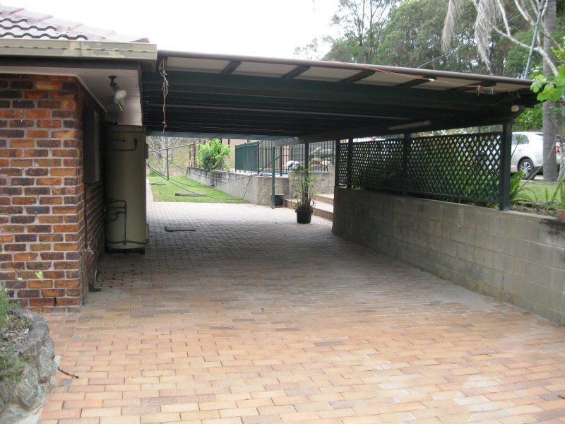 42 Quinns Hill Road East, Stapylton QLD 4207