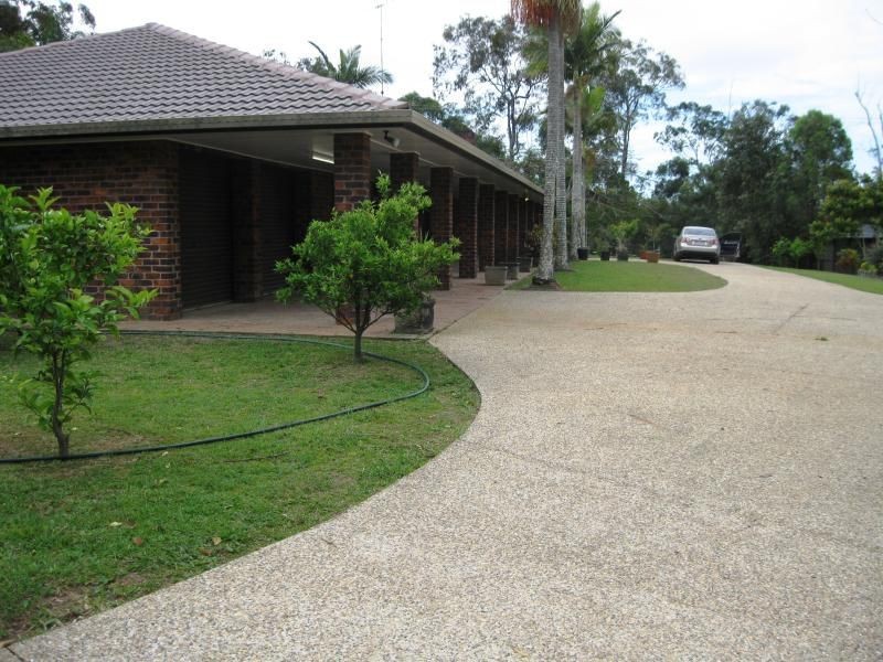 42 Quinns Hill Road East, Stapylton QLD 4207