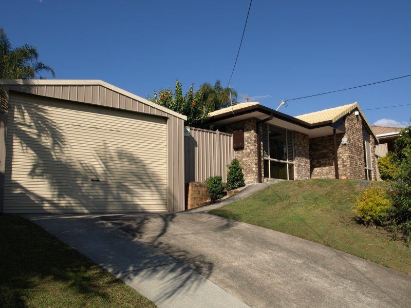 32 Black Diamond Crescent, Edens Landing QLD 4207