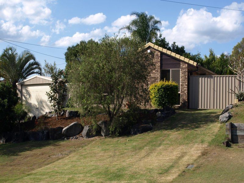 32 Black Diamond Crescent, Edens Landing QLD 4207