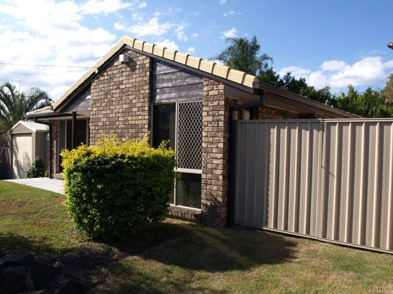 32 Black Diamond Crescent, Edens Landing QLD 4207