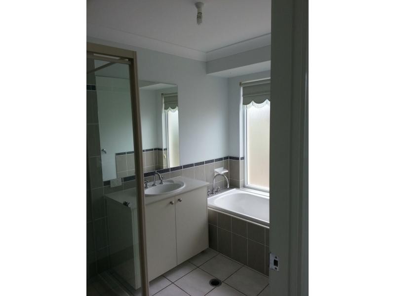 11 Lilyvale Crescent, Ormeau QLD 4208