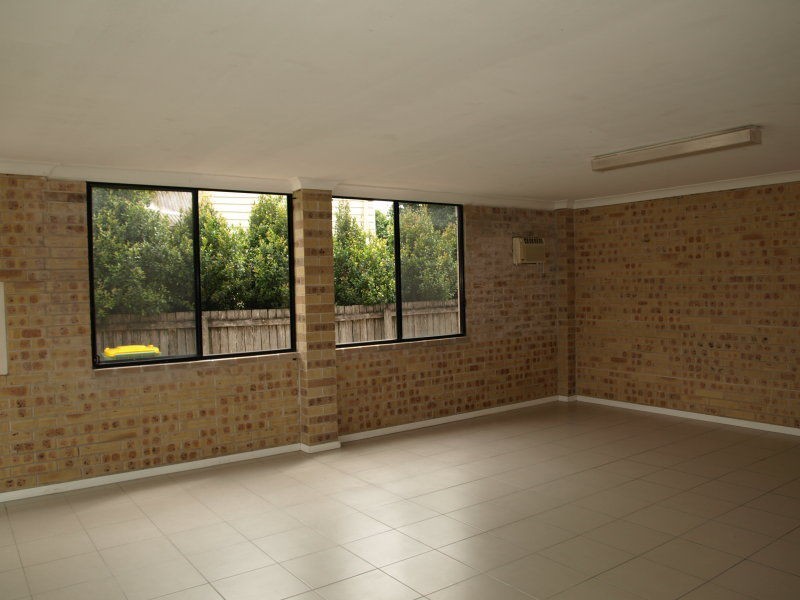 1 Thomas Court, Jacobs Well QLD 4208