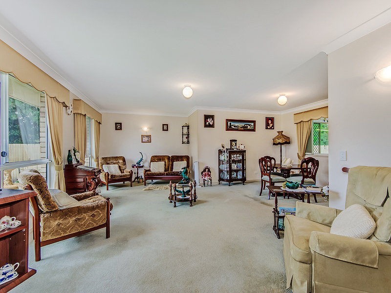 9 Samuel Court, Jacobs Well QLD 4208