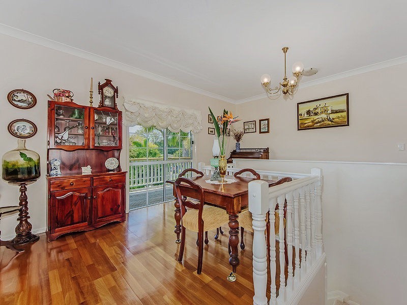 6 Seaview Avenue, Jacobs Well QLD 4208