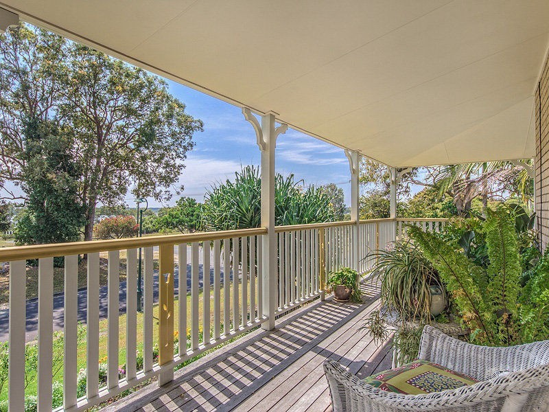 6 Seaview Avenue, Jacobs Well QLD 4208