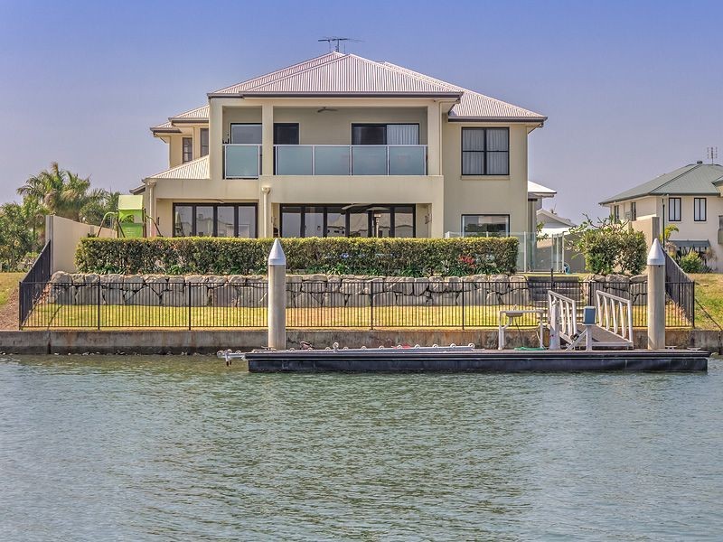 21 Marina Parade, Calypso Bay, Jacobs Well QLD 4208