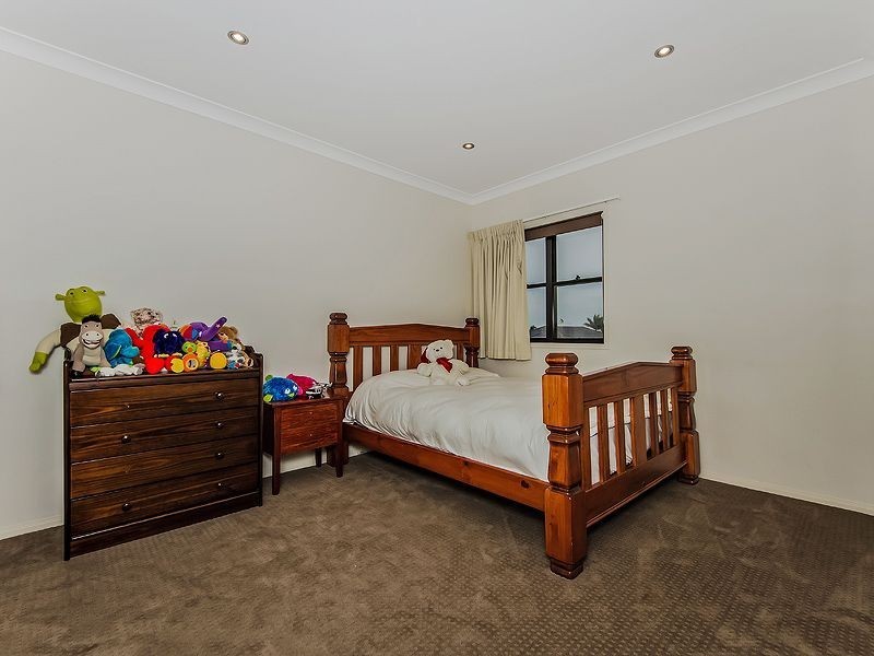 21 Marina Parade, Calypso Bay, Jacobs Well QLD 4208