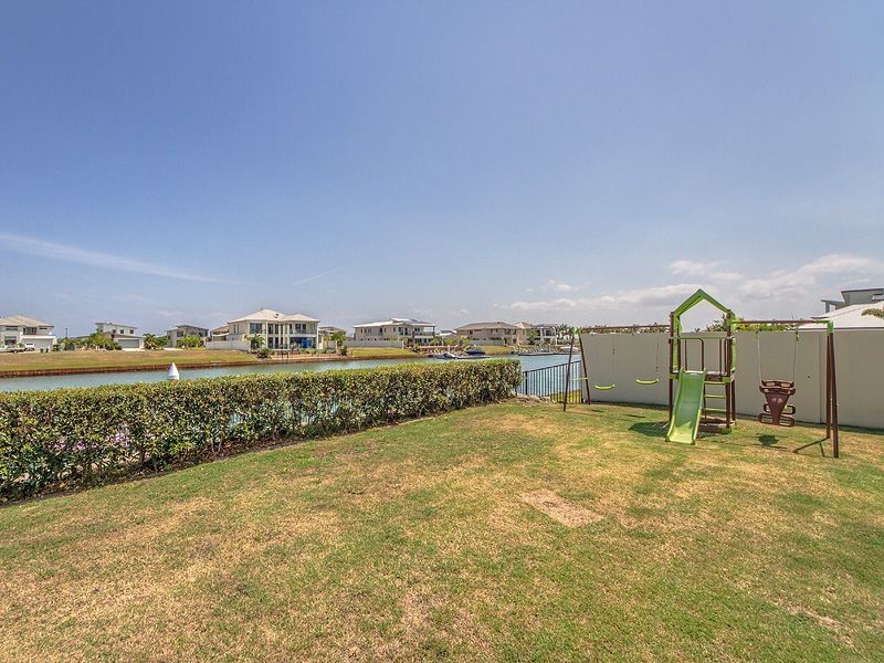 21 Marina Parade, Calypso Bay, Jacobs Well QLD 4208