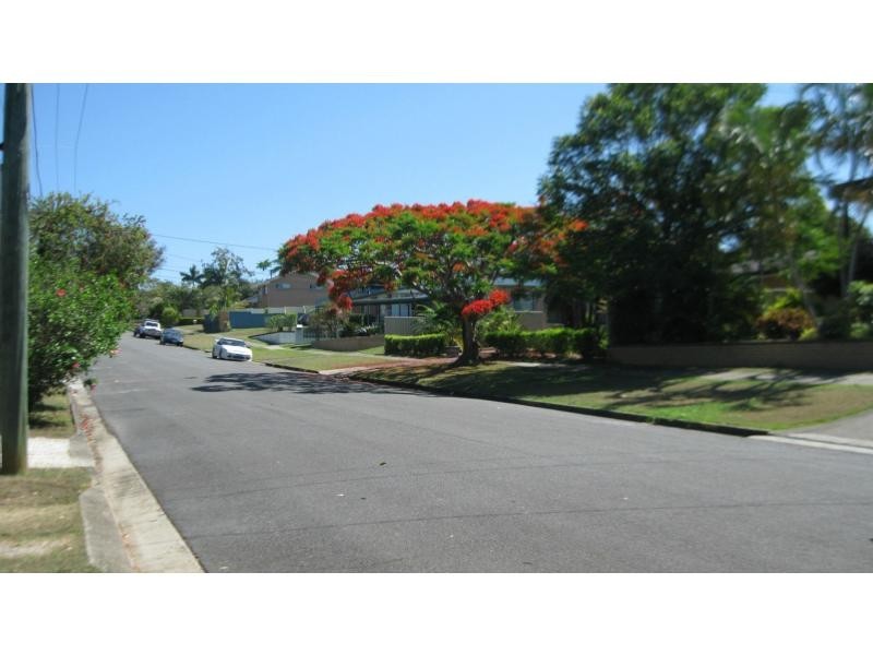 12 Bambarra Street, Southport QLD 4215