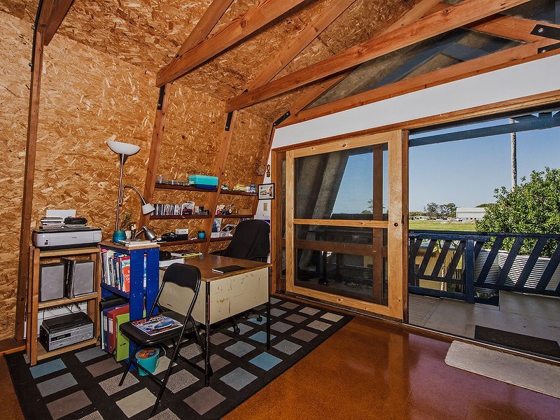 4 Seabrae Street, Steiglitz QLD 4207