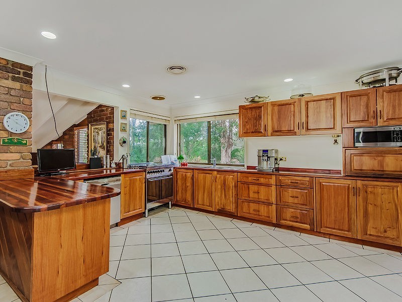 28 Baileys Road, Tallai QLD 4213