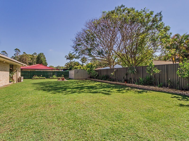 9 PELICAN Parade, Jacobs Well QLD 4208