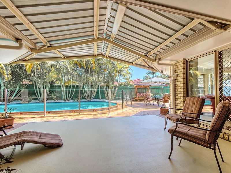 9 PELICAN Parade, Jacobs Well QLD 4208