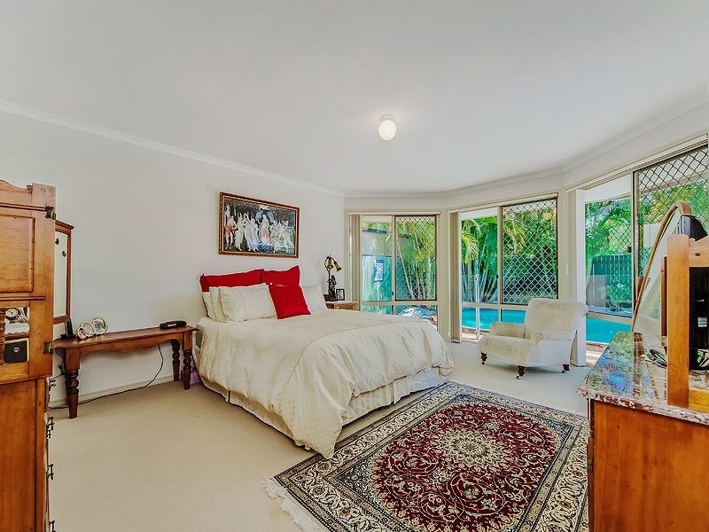 9 PELICAN Parade, Jacobs Well QLD 4208