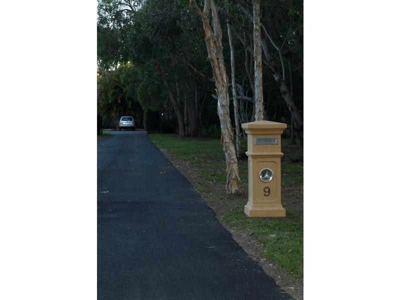 9 PELICAN Parade, Jacobs Well QLD 4208