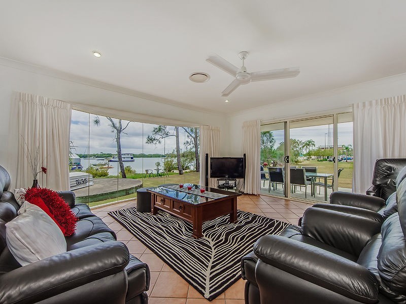 5 Adrian Court, Jacobs Well QLD 4208