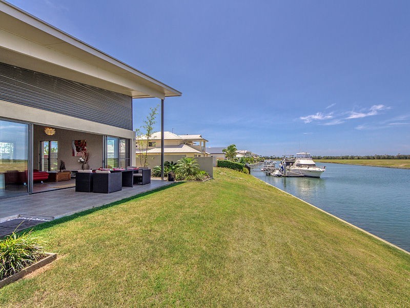 1 Windward Place, Jacobs Well QLD 4208