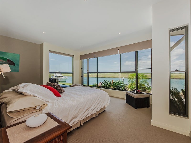 1 Windward Place, Jacobs Well QLD 4208