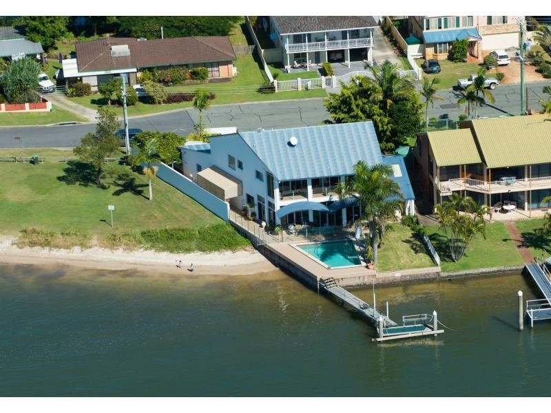 36 Esplanade, Jacobs Well QLD 4208