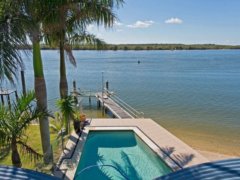 36 Esplanade, Jacobs Well QLD 4208