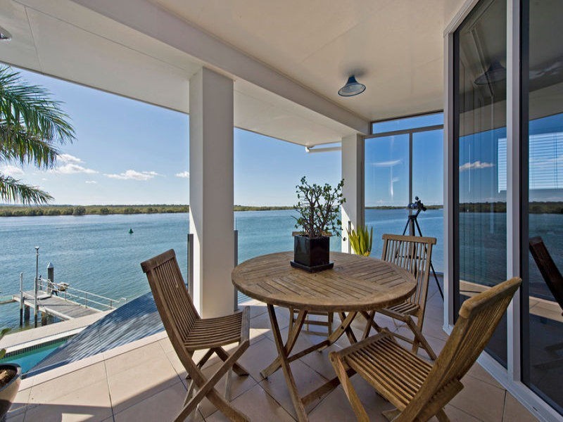 36 Esplanade, Jacobs Well QLD 4208