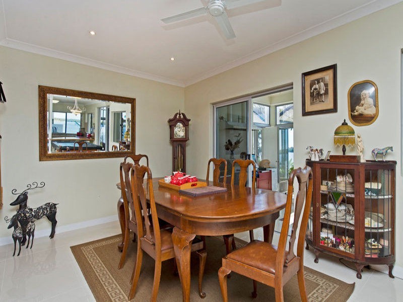 36 Esplanade, Jacobs Well QLD 4208