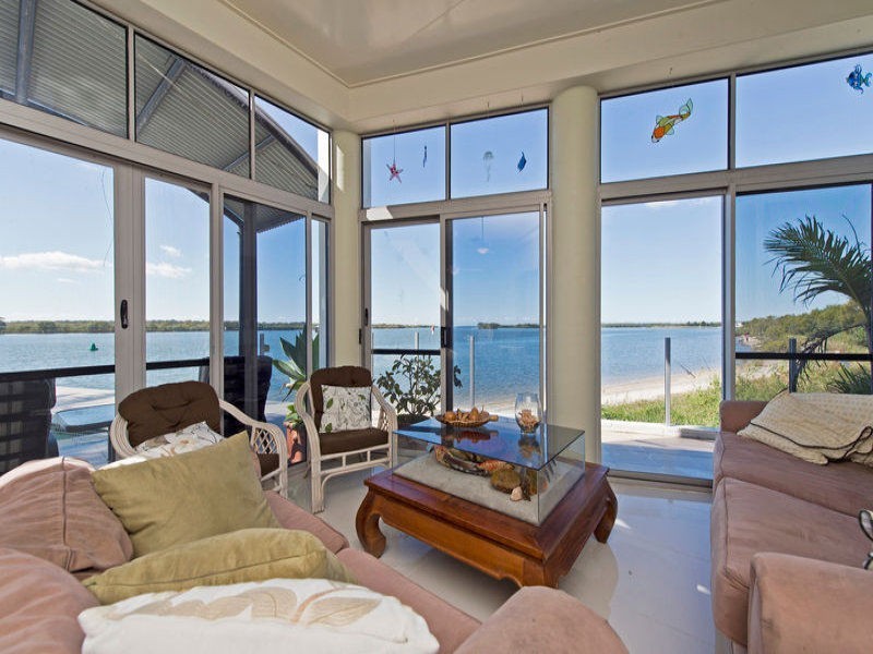 36 Esplanade, Jacobs Well QLD 4208