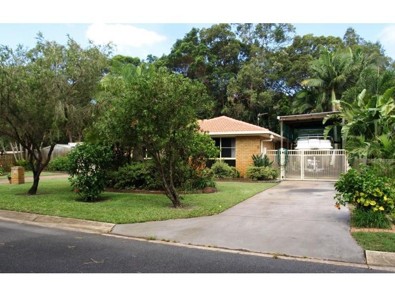11 Banka Avenue, Jacobs Well QLD 4208