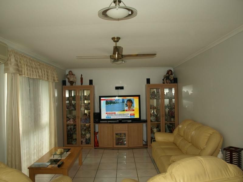 11 Banka Avenue, Jacobs Well QLD 4208