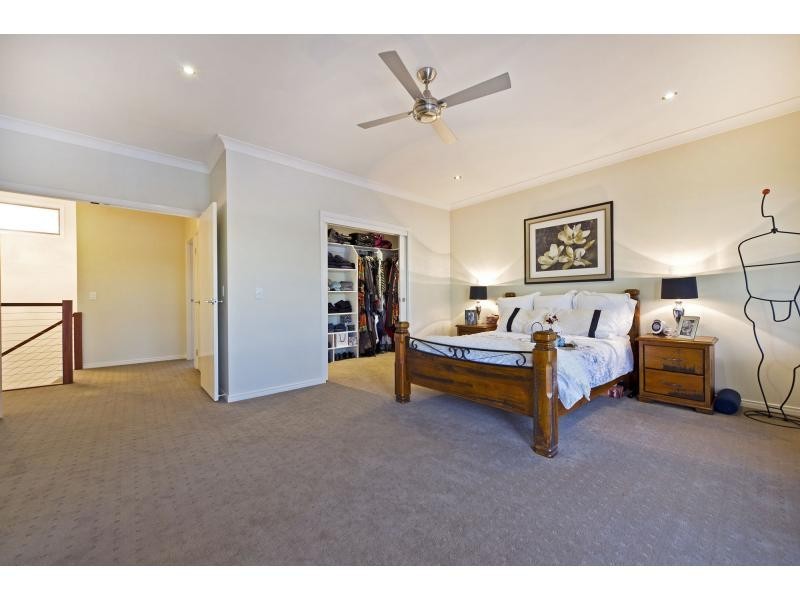 43 Marina Parade, Jacobs Well QLD 4208