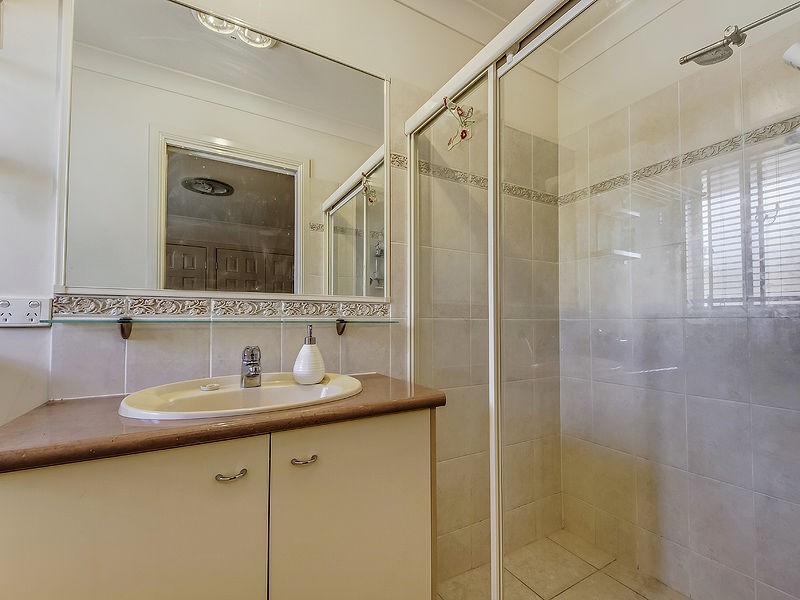 27 Cormorant Crescent, Jacobs Well QLD 4208