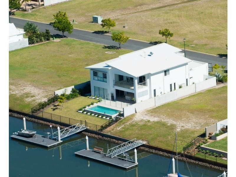 71 Marina Parade, Jacobs Well QLD 4208