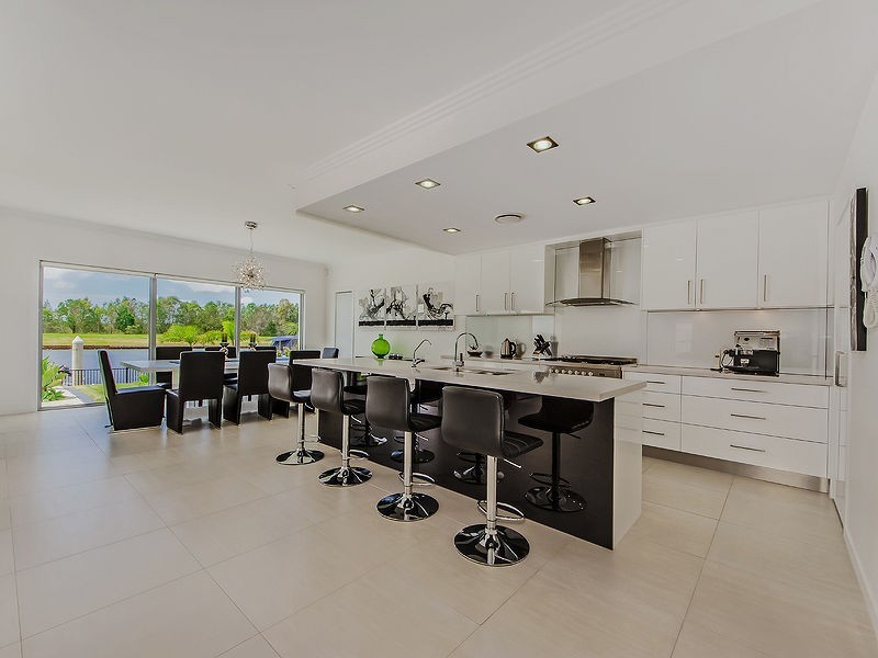 71 Marina Parade, Jacobs Well QLD 4208