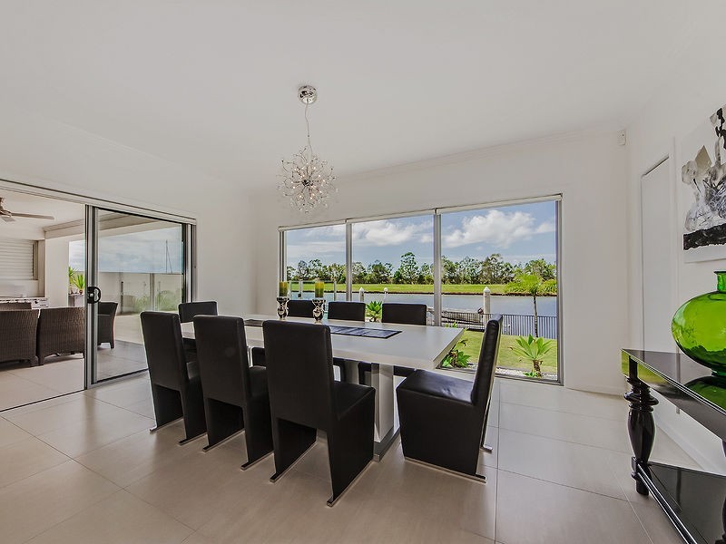 71 Marina Parade, Jacobs Well QLD 4208