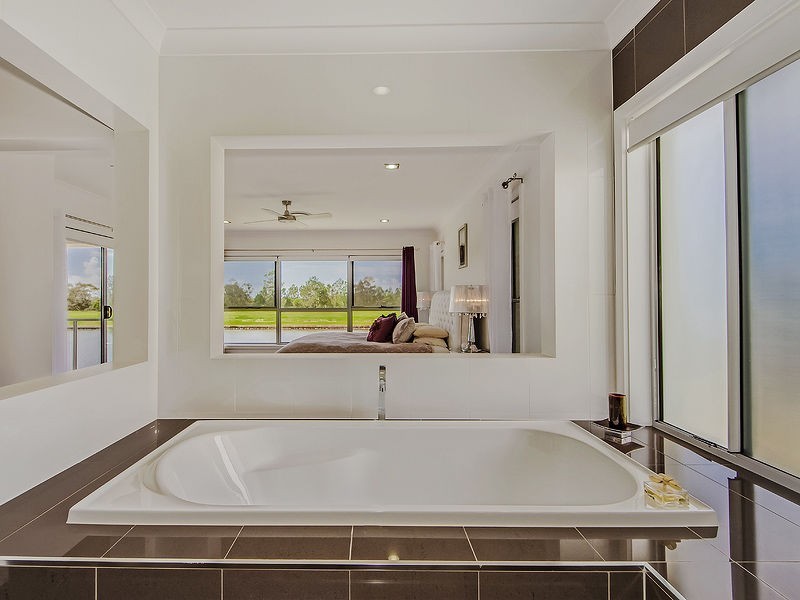 71 Marina Parade, Jacobs Well QLD 4208