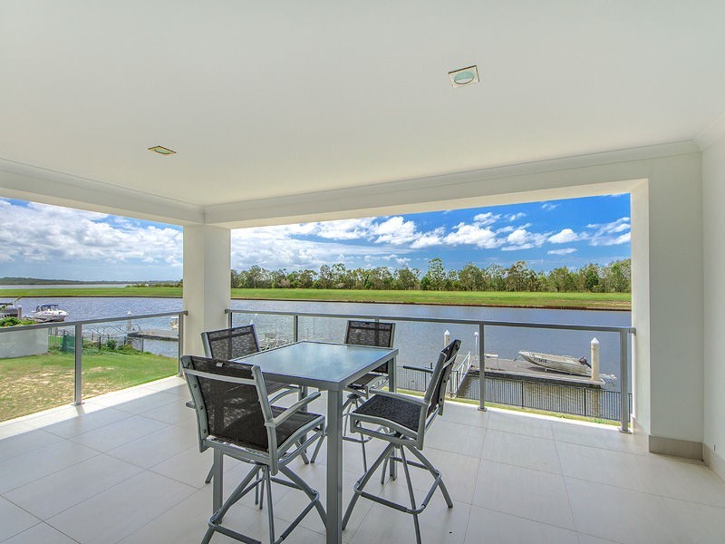 71 Marina Parade, Jacobs Well QLD 4208