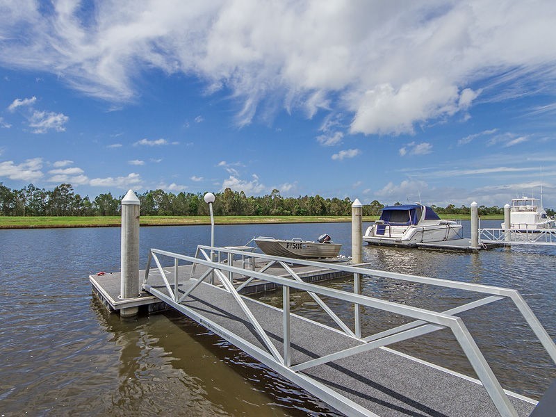 71 Marina Parade, Jacobs Well QLD 4208