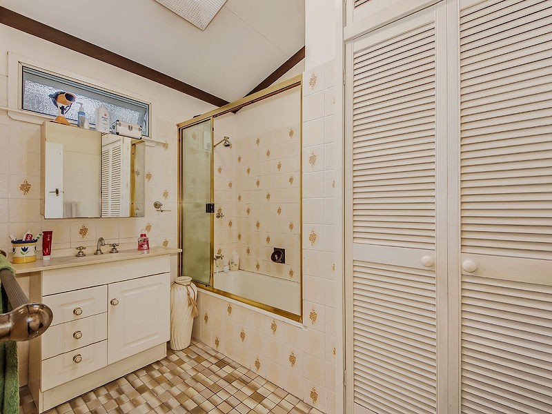 23 Karen Street, Jacobs Well QLD 4208