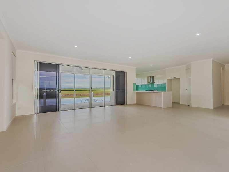 29 Windward Place, Calypso Bay, Jacobs Well QLD 4208